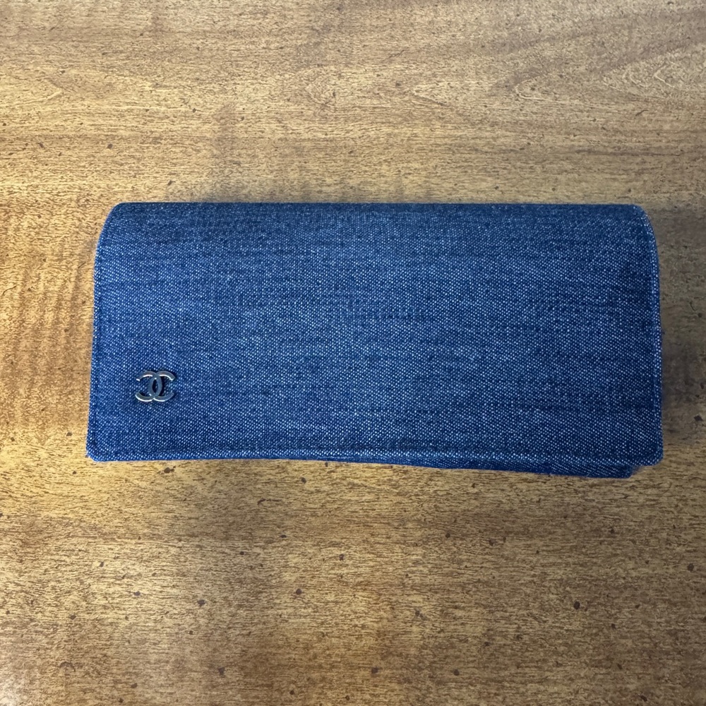 Authentic Chanel denim sunglass case with cleaning cloth